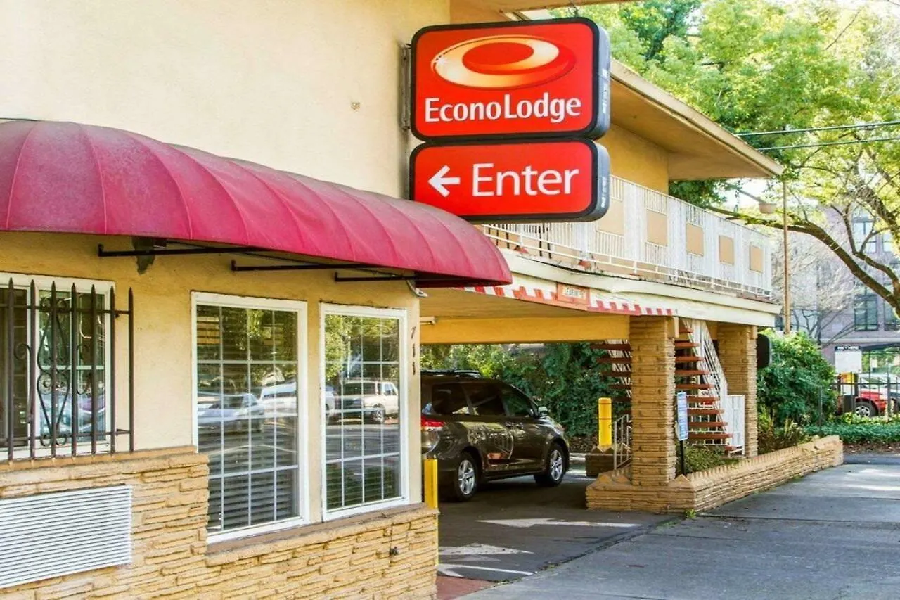 Econo Lodge Sacramento Convention Center 0*,