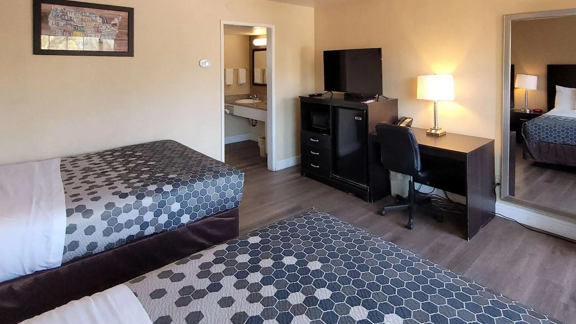 Econo Lodge Sacramento Convention Center