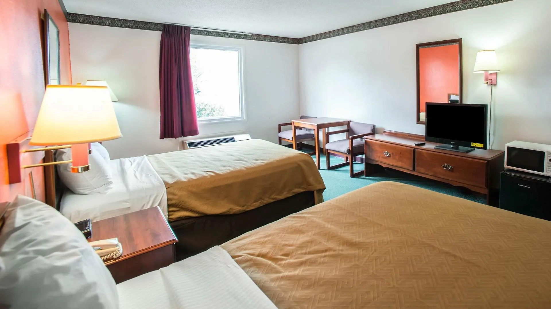 Econo Lodge Sacramento Convention Center