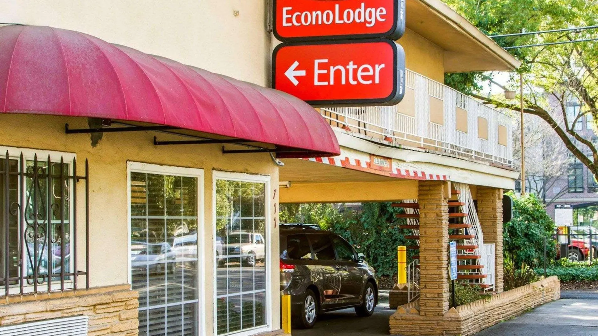 Econo Lodge Sacramento Convention Center